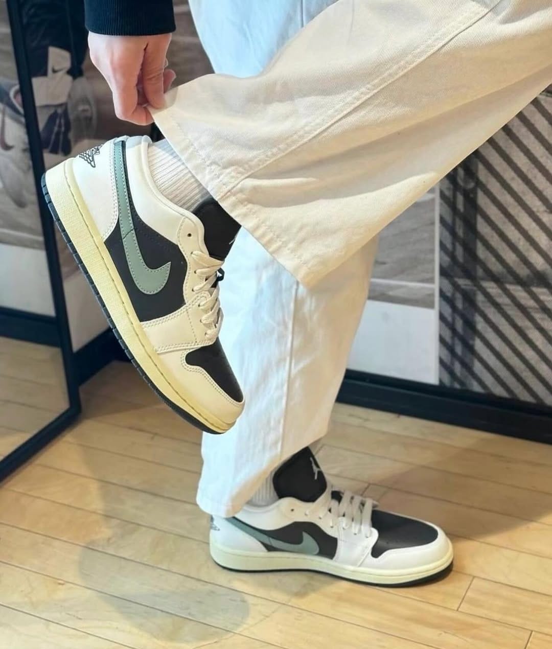 Jordan Air Jordan 1 Low 'Jade Smoke'