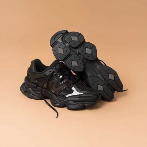 New Balance 9060 Gradient Pack Black