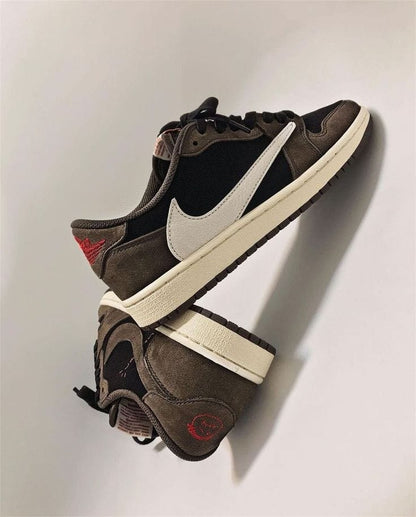 Nike Men's Air Jordan 1 Low Travis Scott
